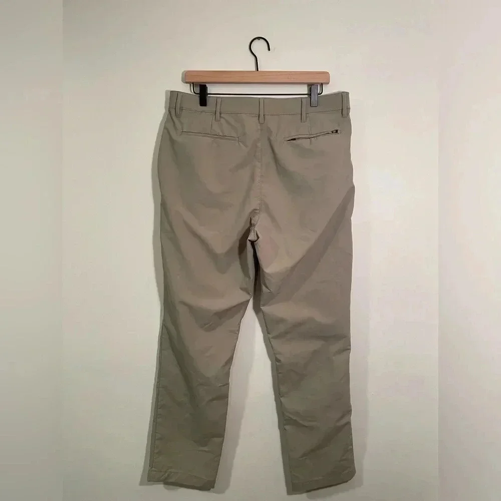 Banana Republic Mens Chino Pants Ivory Straight Leg Zip Fly Size 36x30 Polyester - Picture 4 of 9